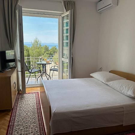 Spacious Family Apartment Near The Beach Makarska Extérieur photo
