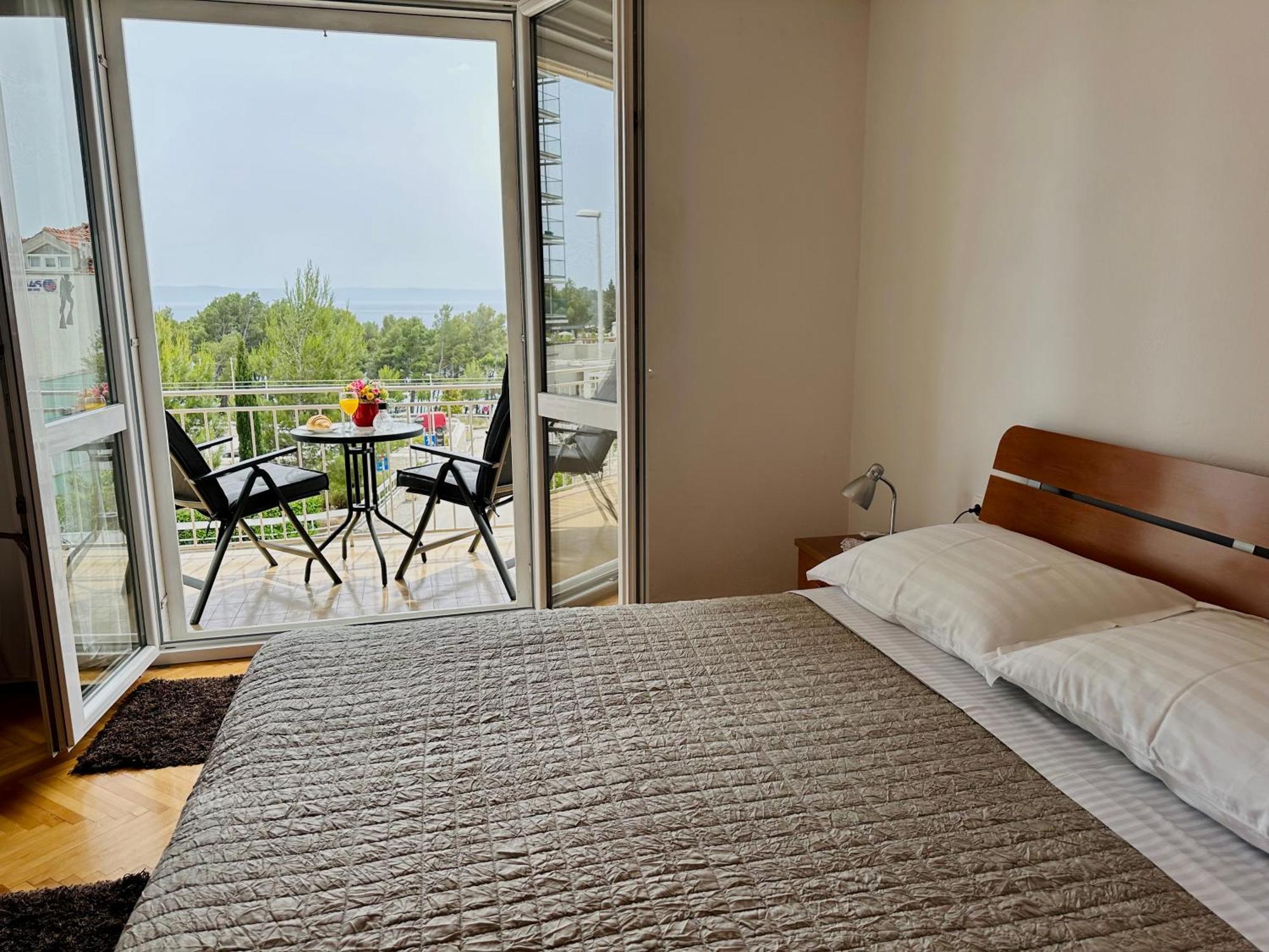 Spacious Family Apartment Near The Beach Makarska Extérieur photo