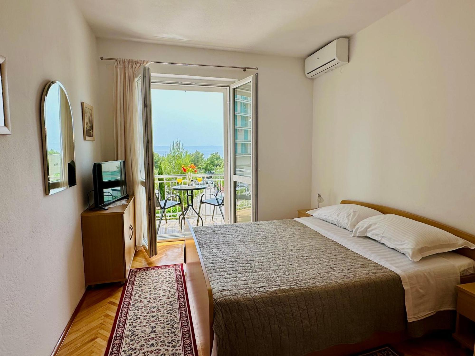 Spacious Family Apartment Near The Beach Makarska Extérieur photo