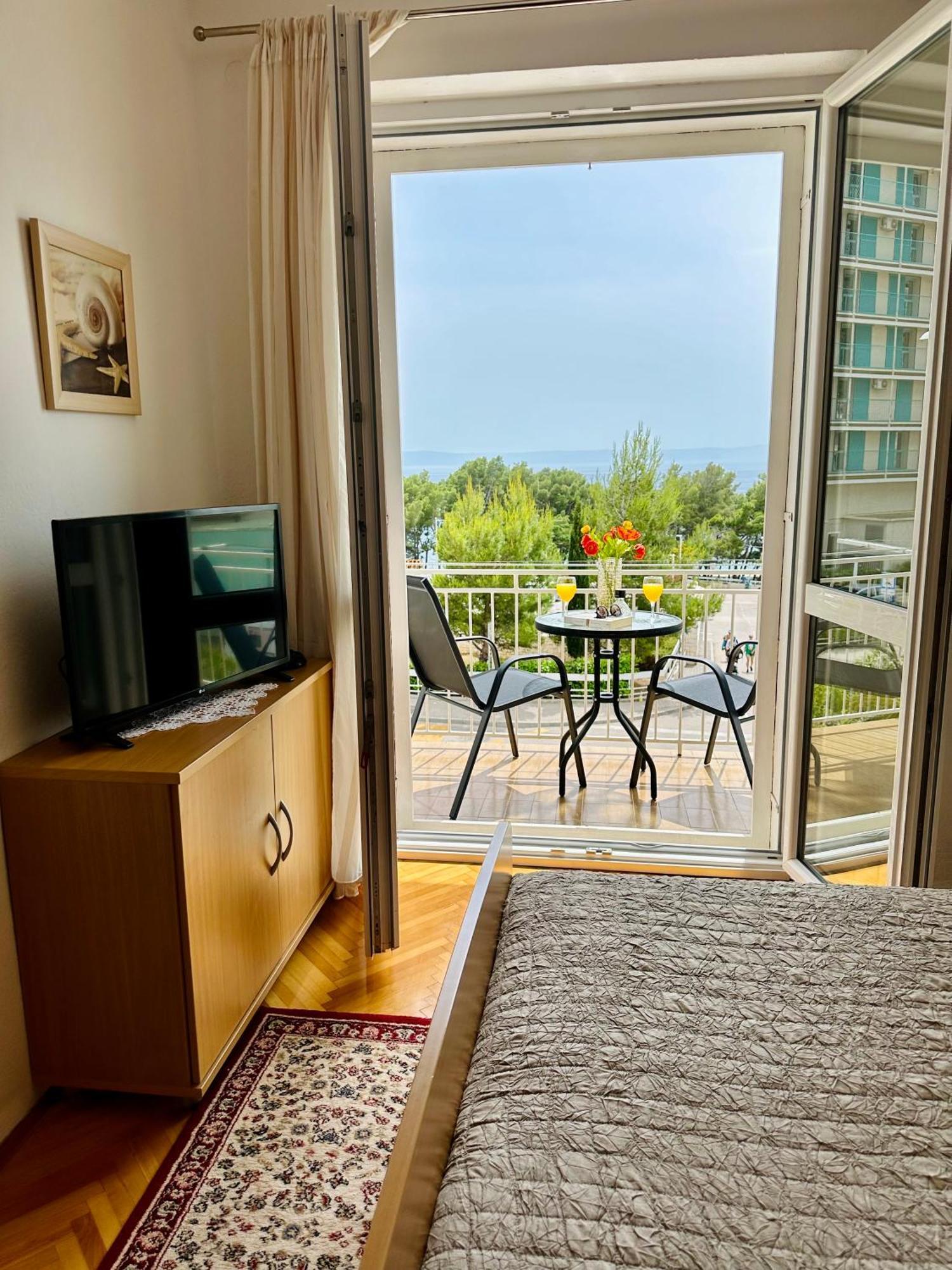 Spacious Family Apartment Near The Beach Makarska Extérieur photo