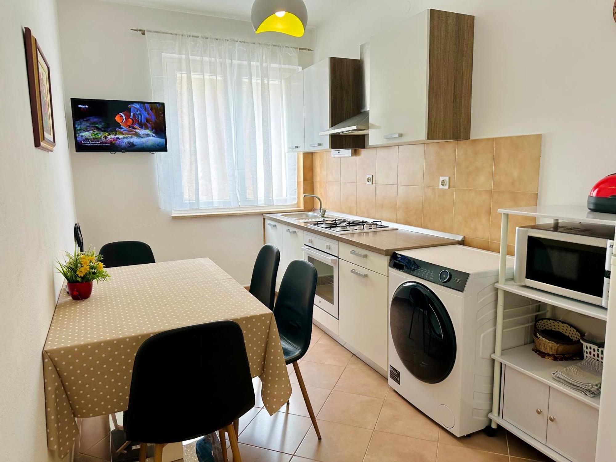 Spacious Family Apartment Near The Beach Makarska Extérieur photo