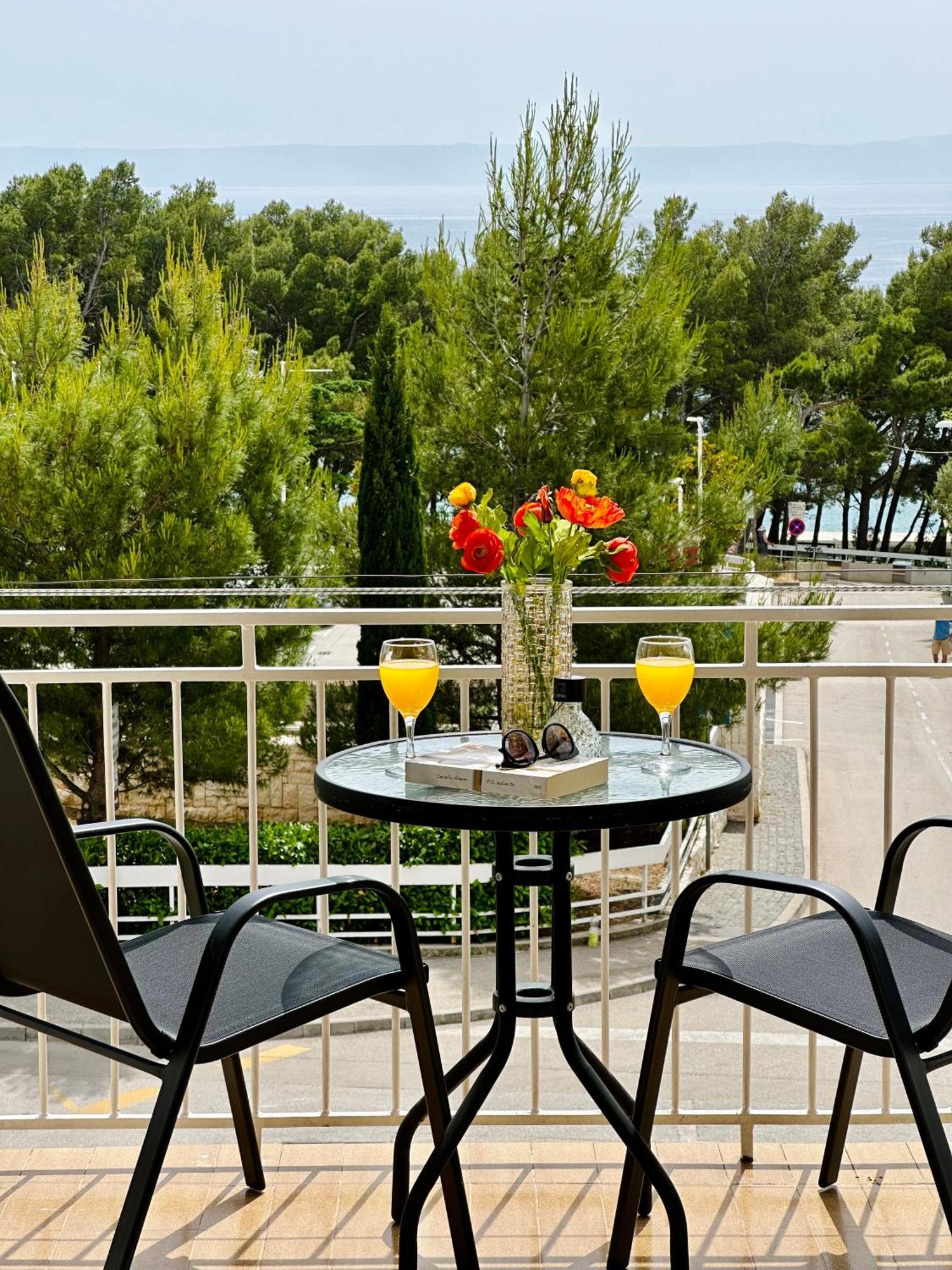 Spacious Family Apartment Near The Beach Makarska Extérieur photo