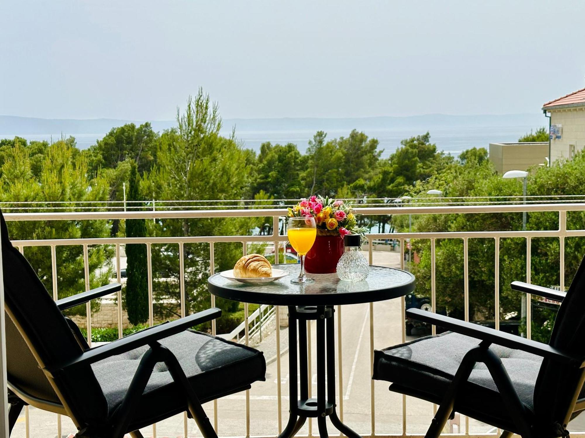 Spacious Family Apartment Near The Beach Makarska Extérieur photo