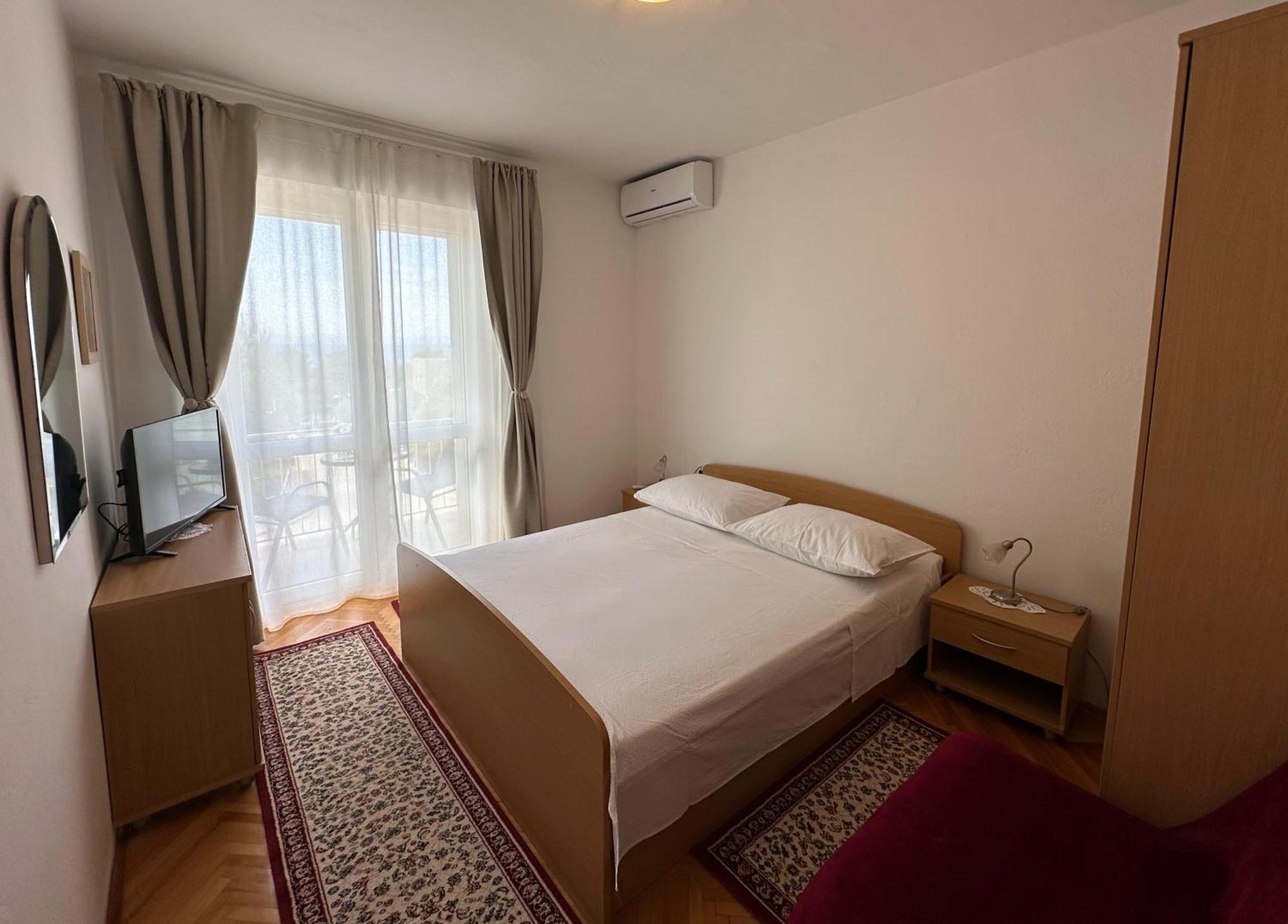Spacious Family Apartment Near The Beach Makarska Extérieur photo